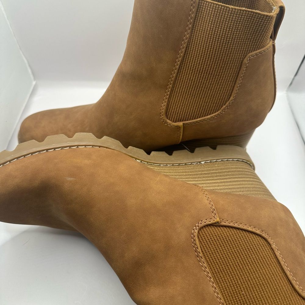 Wild Fable Brown Wedge Boots size 10 - Picture 6 of 7